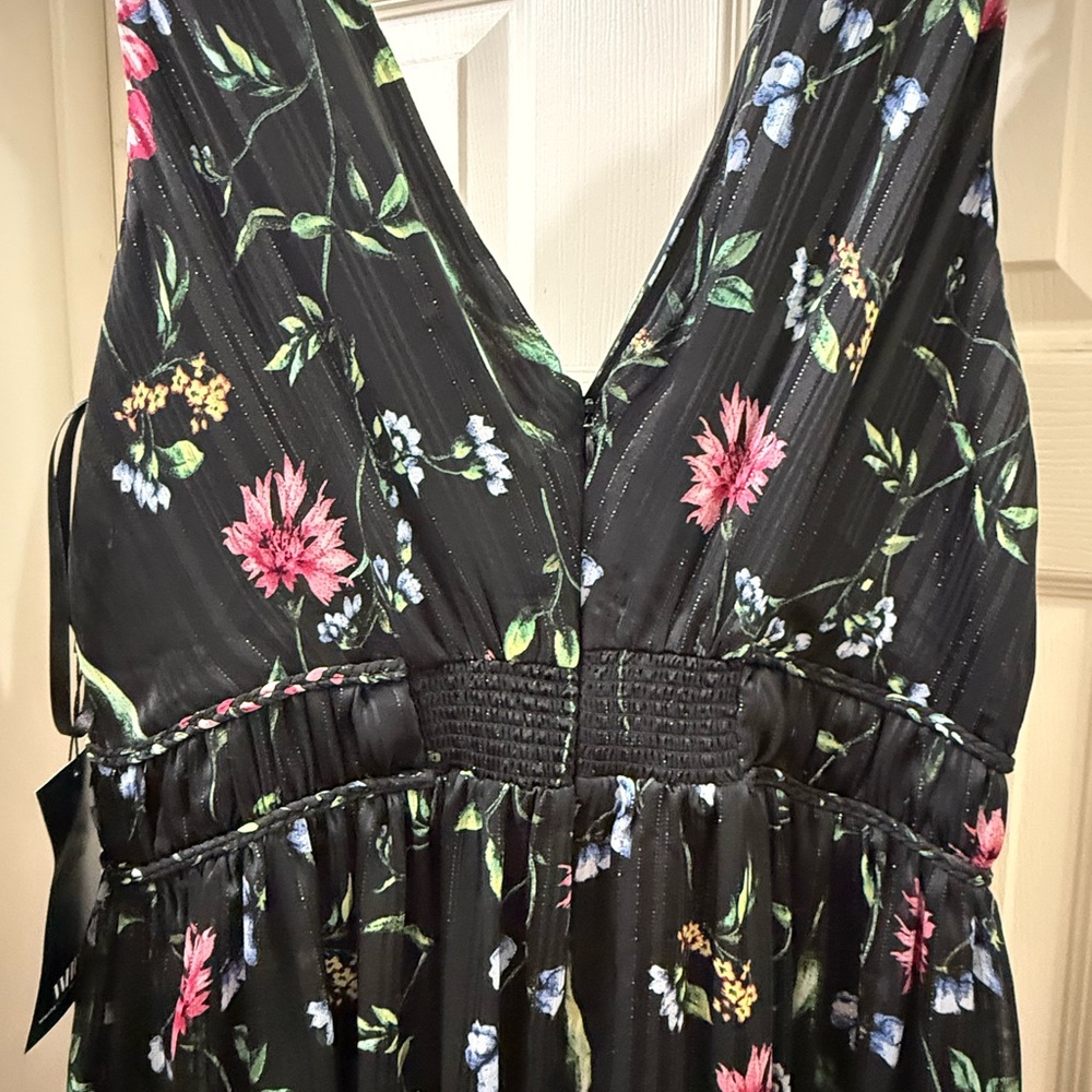 NWT White House Black Market Vibrant Black Floral Dress - Picture 7 of 8